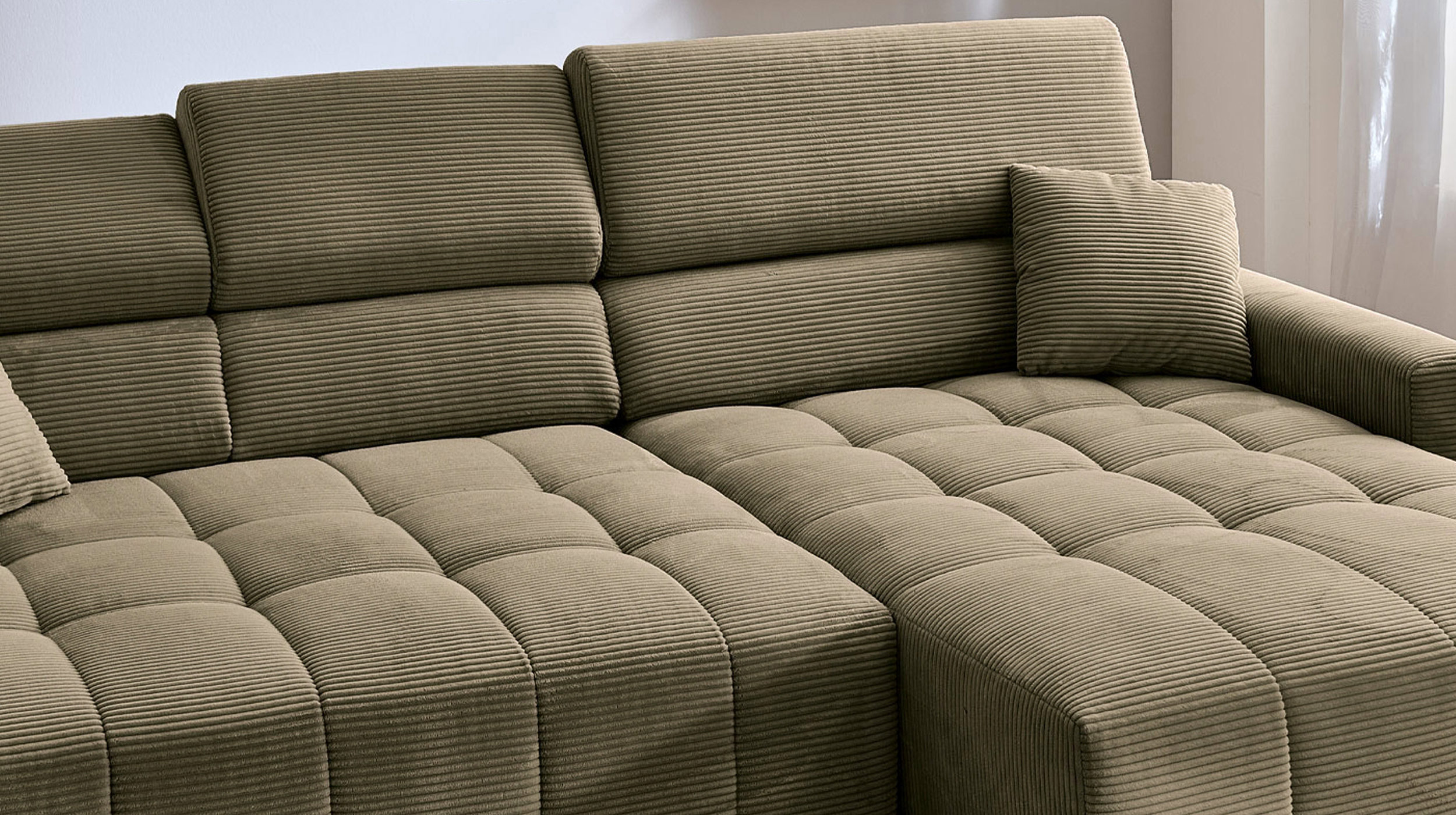 Ecksofa Cord grün ausziehbar - Sitztiefenverstellung 256 cm - OT rechts - SIMPLE