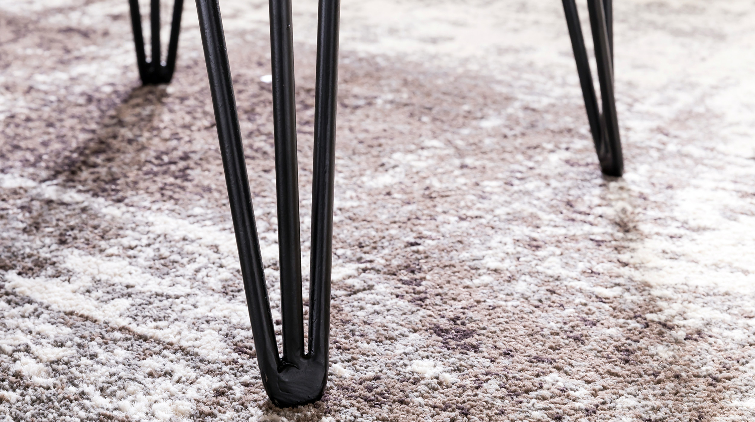 Couchtisch Baumkante Sheesham massiv gebeizt 56 x 51 cm - ISOLA