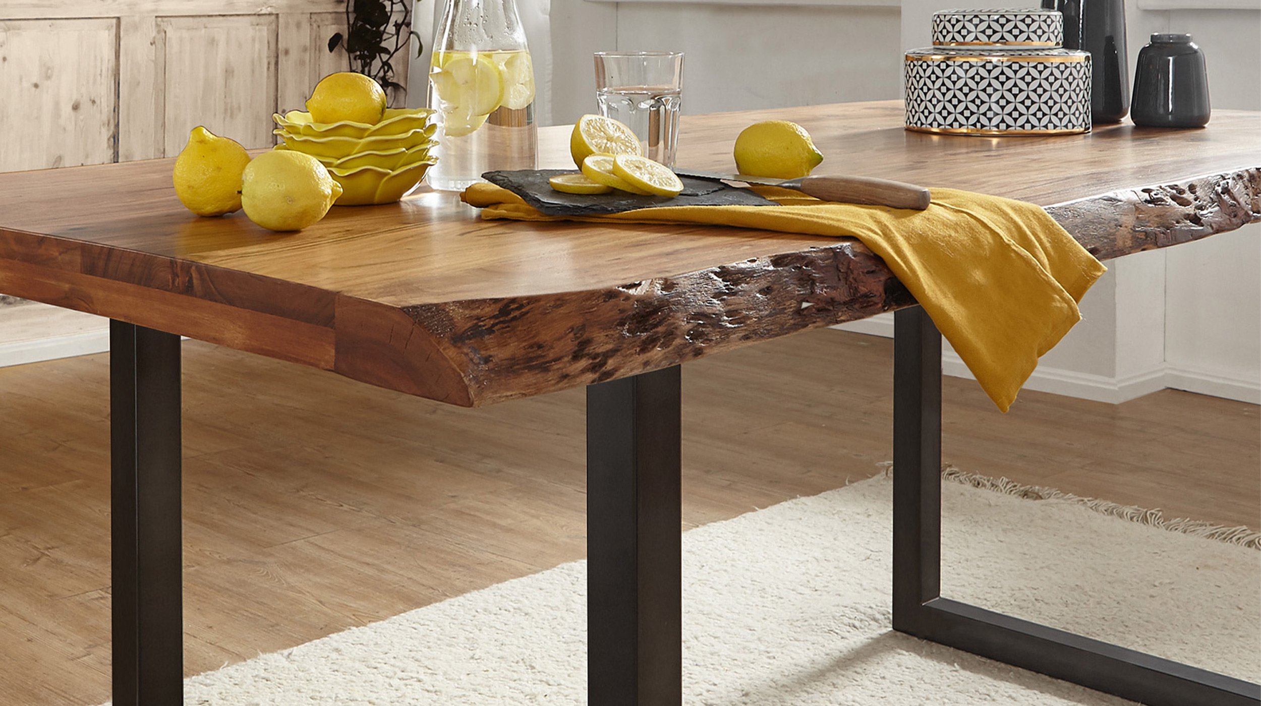 Esstisch Baumkantentisch 180 x 90 cm Akazie lackiert massiv - TICO