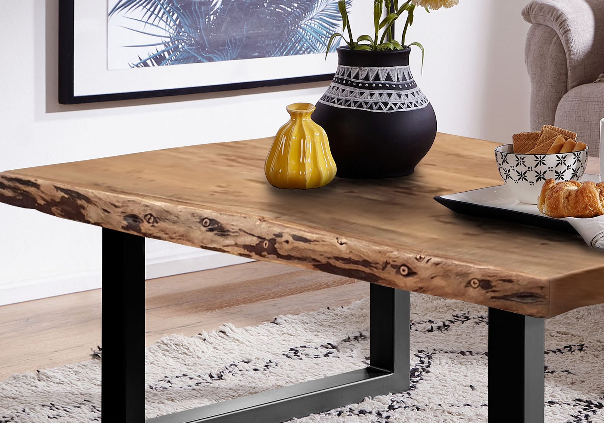 Couchtisch Baumkante Akazie lackiert massiv 120 x 80 cm - TICO