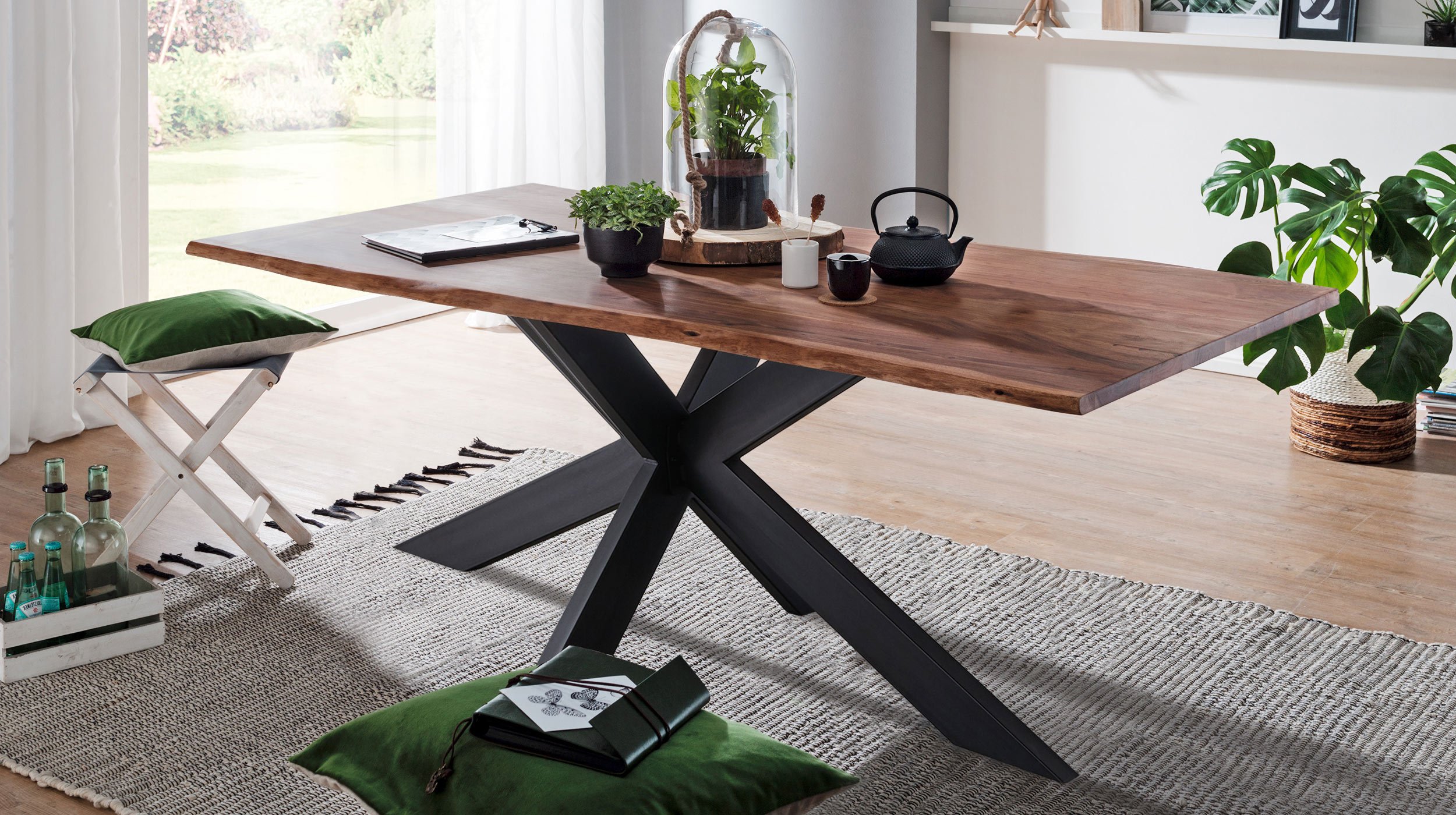 Esstisch Baumkantentisch 200 cm Akazie massiv lackiert - TIMY