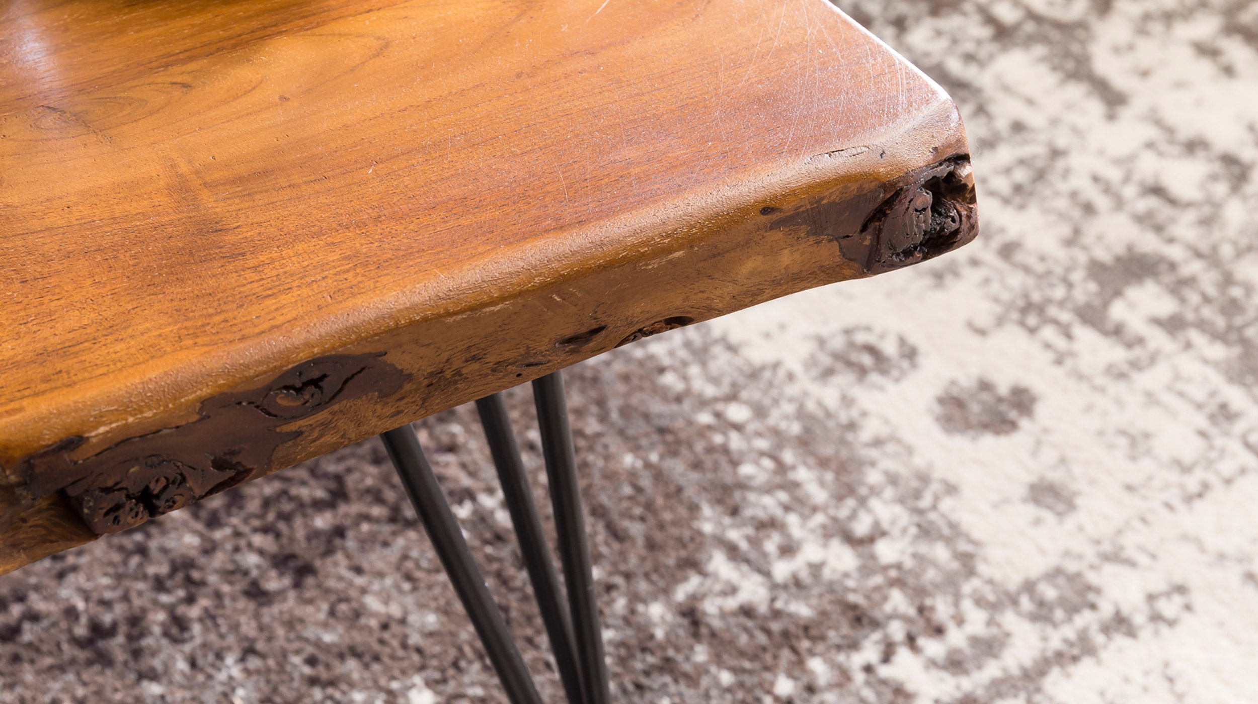 Couchtisch Baumkante Sheesham massiv gebeizt 56 x 51 cm - ISOLA