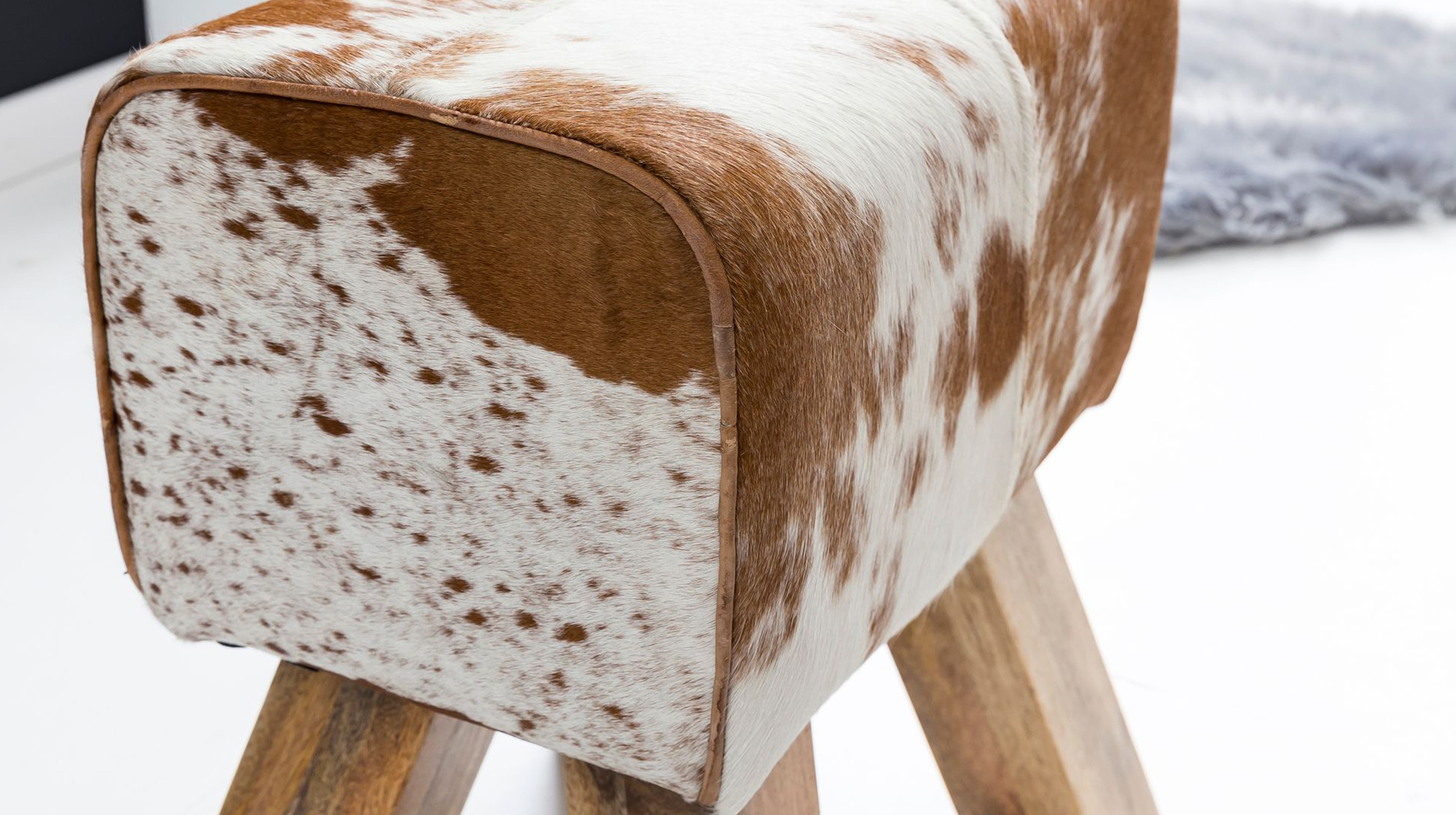 Sitz- & Fußhocker Echtleder Mango massiv lackiert - VENROS