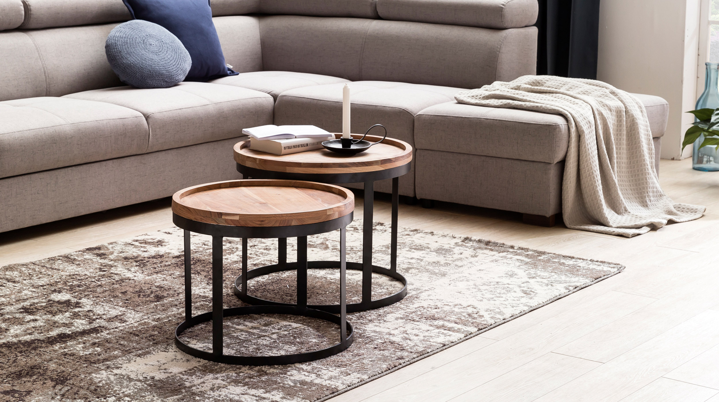 Couchtisch 2er-Set Akazie massiv lackiert - 53 cm - 48 cm - TAVA