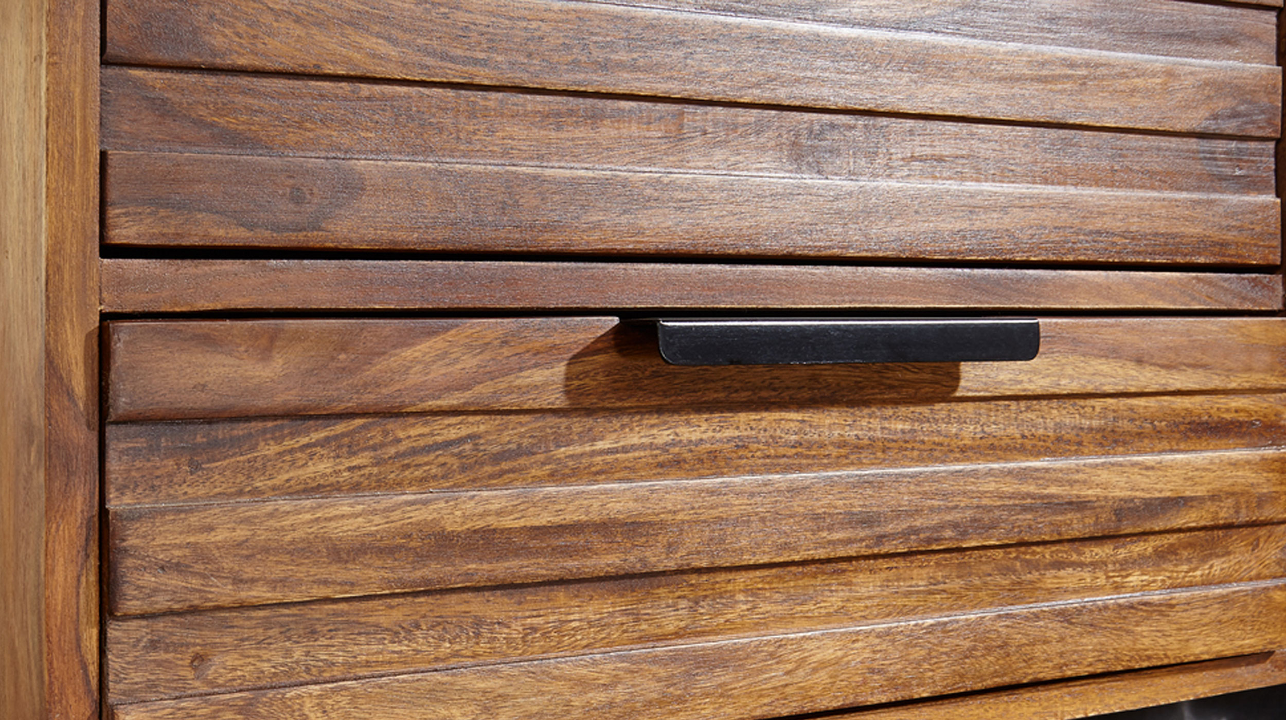 TV-Lowboard Sheeshamholz massiv gebeizt 160 cm - ASKJA 