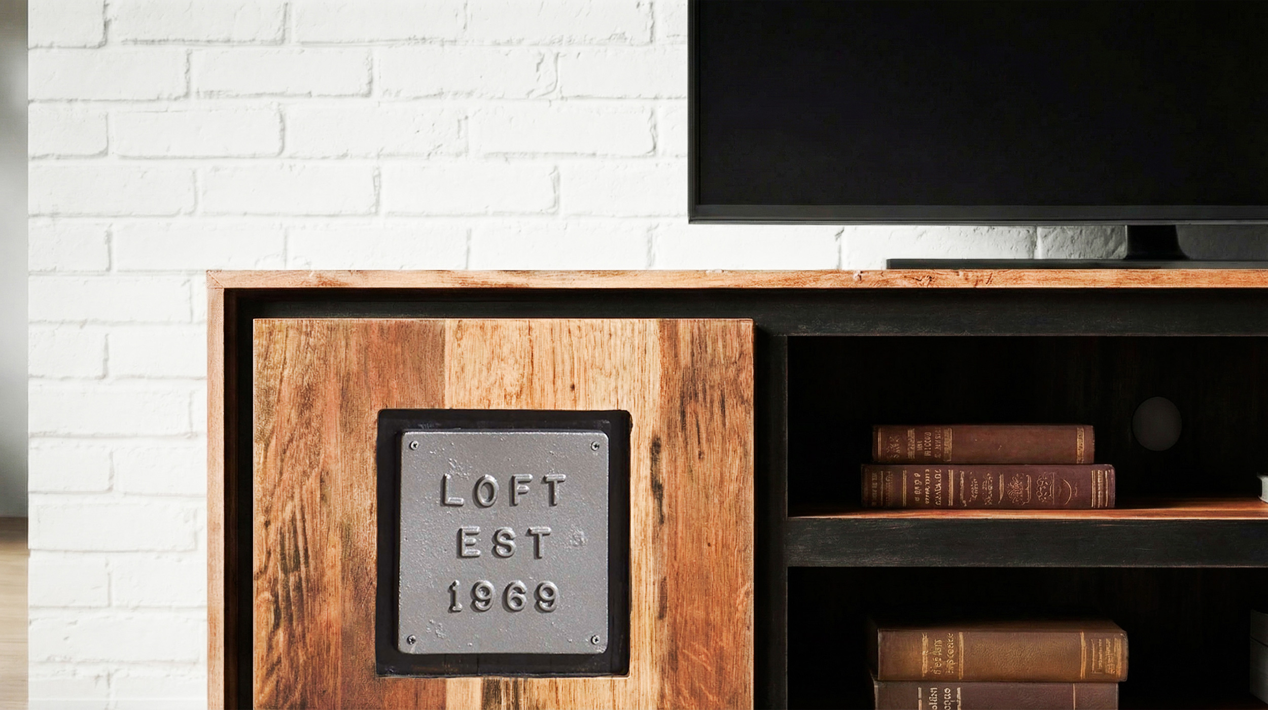 TV - Lowboard Akazie Altholz massiv montiert - 180 cm - NARVIK