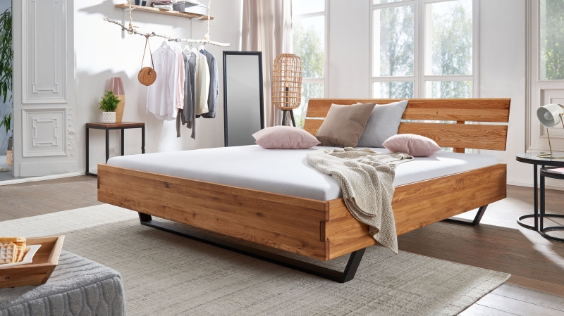 Massivholzbett 180 x 200 cm Wildeiche geölt - BIRK 